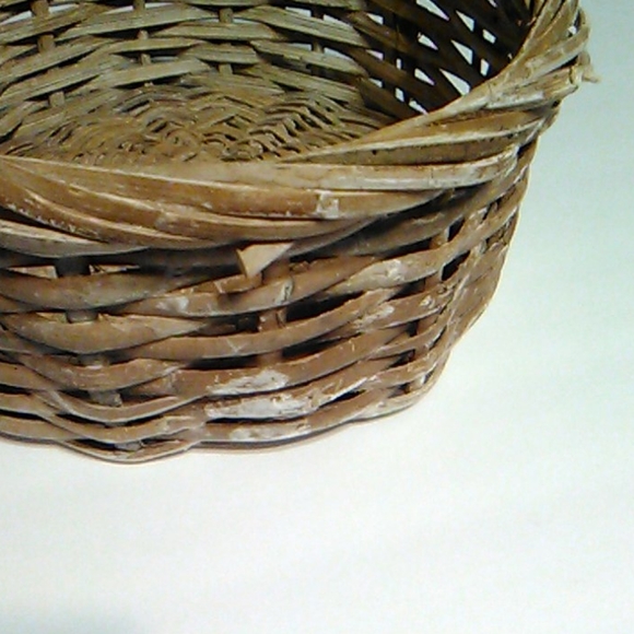 Round Wicker basket - Picture 3 of 11